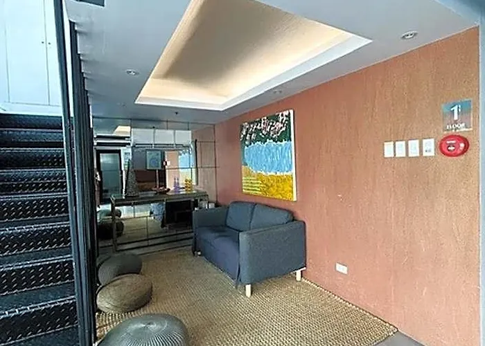 District Hotel