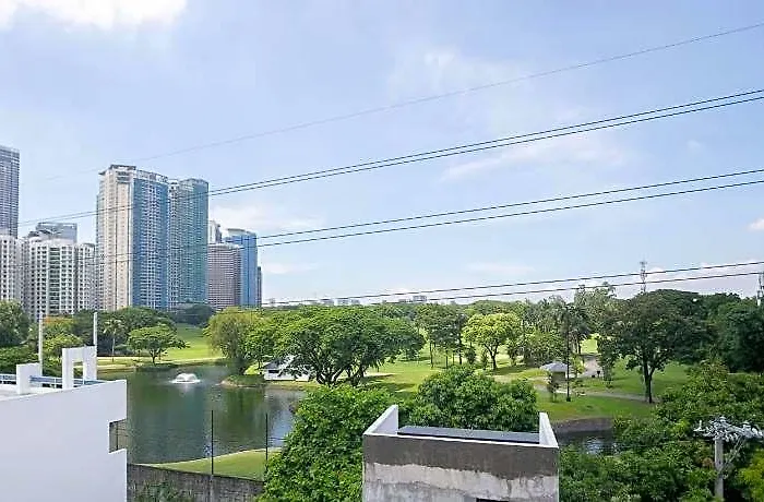 Hotel District Manila